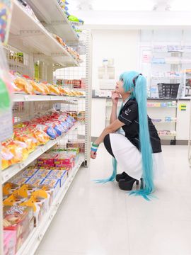 VOCALOID – Miku x Meiko x Luka x Rin cosplay_169