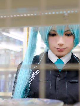 VOCALOID – Miku x Meiko x Luka x Rin cosplay_173