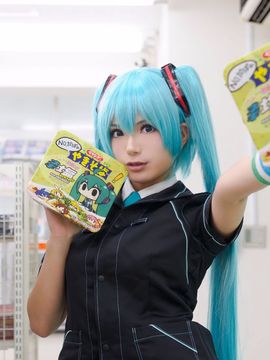 VOCALOID – Miku x Meiko x Luka x Rin cosplay_175