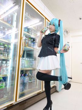 VOCALOID – Miku x Meiko x Luka x Rin cosplay_182