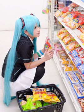 VOCALOID – Miku x Meiko x Luka x Rin cosplay_185