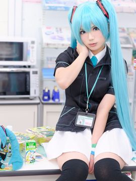 VOCALOID – Miku x Meiko x Luka x Rin cosplay_191