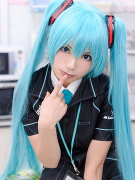 VOCALOID – Miku x Meiko x Luka x Rin cosplay_193