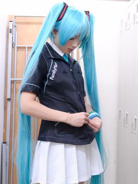 VOCALOID – Miku x Meiko x Luka x Rin cosplay_201