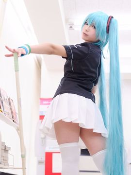 VOCALOID – Miku x Meiko x Luka x Rin cosplay_215