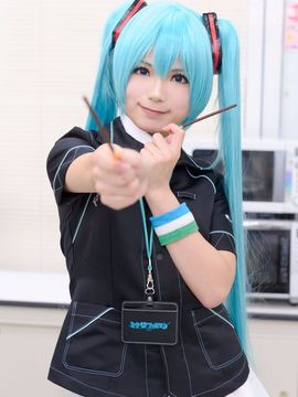 VOCALOID – Miku x Meiko x Luka x Rin cosplay_226