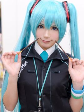 VOCALOID – Miku x Meiko x Luka x Rin cosplay_230