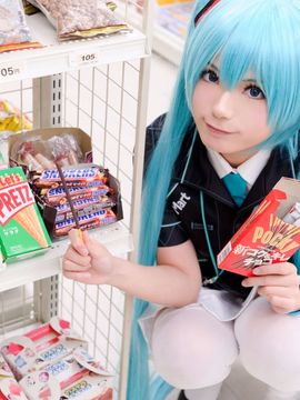 VOCALOID – Miku x Meiko x Luka x Rin cosplay_232