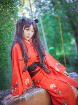 嘛， 夏天当然是要穿浴衣啊！远坂凛浴衣ver COS