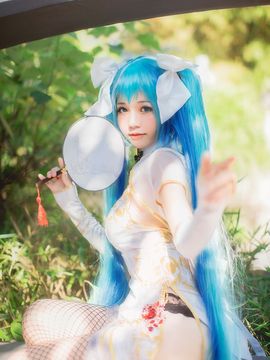 《VOCALOID家族》初音未来魅力旗袍登场 C O S P L A Y_初音未来魅力旗袍登场 C O S (21)