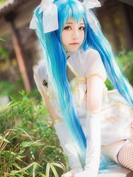 《VOCALOID家族》初音未来魅力旗袍登场 C O S P L A Y_初音未来魅力旗袍登场 C O S (22)