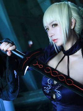 Saber黑王二设C O S P L A Y_saber alter!! (1)