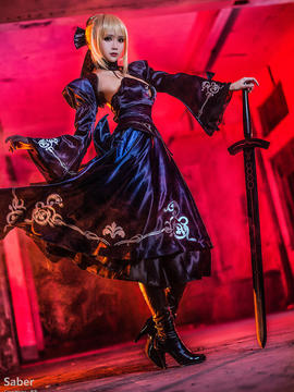 Saber黑王二设C O S P L A Y_Fate Saber Altern ative (4)