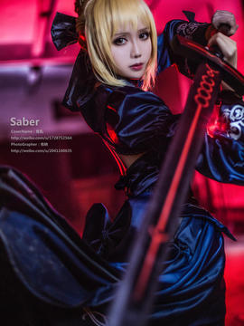 Saber黑王二设C O S P L A Y_Fate Saber Altern ative (8)