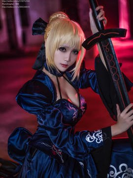 Saber黑王二设C O S P L A Y_Fate Saber Altern ative (9)