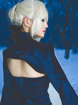 Saber黑王二设C O S P L A Y_吾王saber (2)