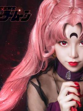 《美少女战士》小小兔化身御姐 C O S P L A Y_《美少女战士》暗黑淑女小小兔 (1)