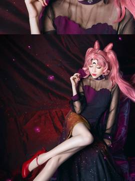 《美少女战士》小小兔化身御姐 C O S P L A Y_《美少女战士》暗黑淑女小小兔 (8)