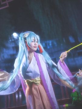 《VOCALOID》初音未来中秋明月C O S P L A Y_【中秋初音】今夜月明 (1)