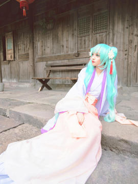 《VOCALOID》初音未来中秋明月C O S P L A Y_MIKU中秋赏月 (9)