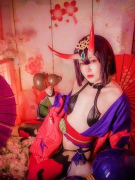《Fate Grand Ordert》千红万紫・神力鬼毒酒吞童子 C O S P L A Y_【万分感谢你召唤妾身至此。妾身会比较为所欲为，没关系吧~？】 (11)