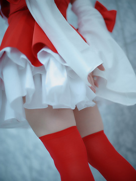 Reimu Hakurei (Touhou Project) by Kishigami Hana_002