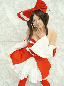 Reimu Hakurei (Touhou Project) by Kishigami Hana_003