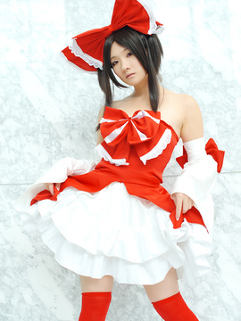 Reimu Hakurei (Touhou Project) by Kishigami Hana_013