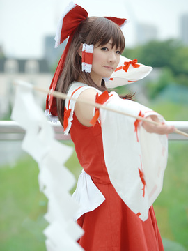 Reimu Hakurei (Touhou Project) by Kishigami Hana_019