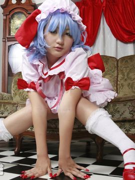 Touhou - Remilia Scarlet cosplay by Kaori_076
