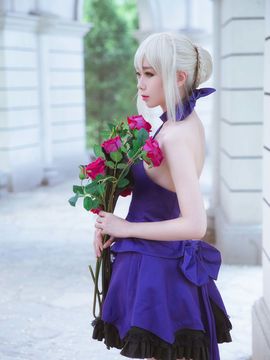 《Fate stay night》saber小礼服 C O S P L A Y_saber小礼服 C O S (4)