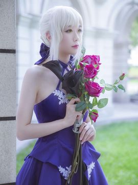 《Fate stay night》saber小礼服 C O S P L A Y_saber小礼服 C O S (5)