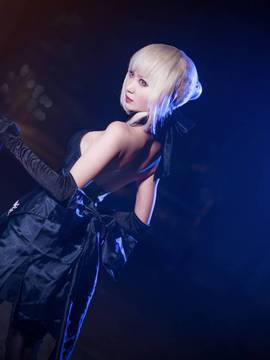 《Fate stay night》saber小礼服 C O S P L A Y_FateGrand Order 黑saber 满破 (4)