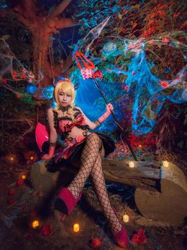 《lovelive！》绚濑绘里小恶魔 C O S P L A Y_这黑暗的夜晚，是属于我的世界…… (9)