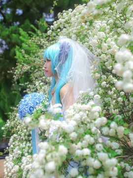 《VOCALOID》miku魔王花嫁 C O S P L A Y_带我走吧，我很乖的 (3)