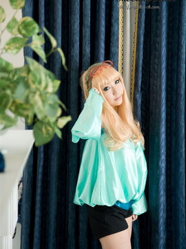 [Shooting Star's] マクロスF シェリル・ノームコスプレ写真集 Sings Again The Love Letter_500