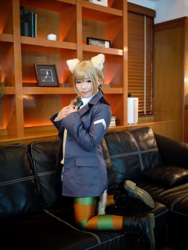 [SEVEN D SISTERS] 145㌢Eカップ黒髪ぱっつん美少女レイヤーこむぎ 17リーネ_010