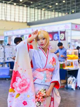 《Fate Stay Night》Saber晴着ver.~吾王和服新年挂画 C O S P L A Y_郑州cm场照 (2)