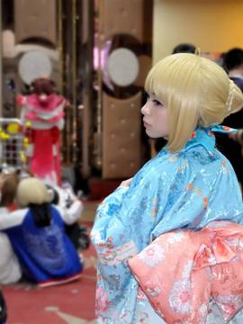 《Fate Stay Night》Saber晴着ver.~吾王和服新年挂画 C O S P L A Y_第一次cos (3)