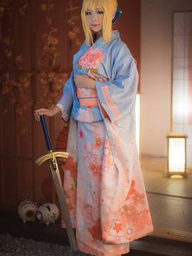 《Fate Stay Night》Saber晴着ver.~吾王和服新年挂画 C O S P L A Y_唔王 （现在才睡醒发现是2017 (3)