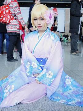 《Fate Stay Night》Saber晴着ver.~吾王和服新年挂画 C O S P L A Y_和服浴衣版萌saber 场照 (3)