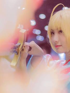 《Fate Stay Night》Saber晴着ver.~吾王和服新年挂画 C O S P L A Y_冬典saber晴着cos游场返图 (1)