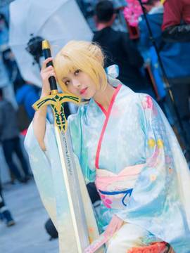 《Fate Stay Night》Saber晴着ver.~吾王和服新年挂画 C O S P L A Y_冬典saber晴着cos游场返图 (2)