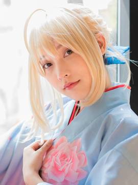 《Fate Stay Night》Saber晴着ver.~吾王和服新年挂画 C O S P L A Y_啊……分享一只温柔的saber (4)