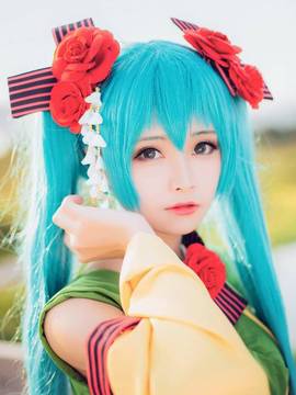 《VOCALOID》初音未来，异国歌姬ver  C O S P L A Y_0002