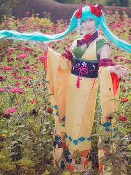 《VOCALOID》初音未来，异国歌姬ver  C O S P L A Y_miku 异国的歌姬 雏菊和服 (17)