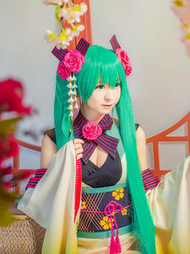 《VOCALOID》初音未来，异国歌姬ver  C O S P L A Y_miku 异国的歌姬 雏菊和服 (3)