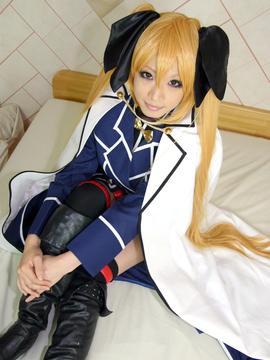 [えらん] あらい夜魅 コスプレ写真集 vol.3_002