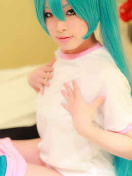 [NightCharm] ミク脱いじゃいました。_322