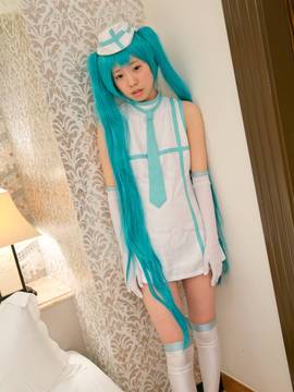 ヌード解禁コスプレ撮影 18歲_220